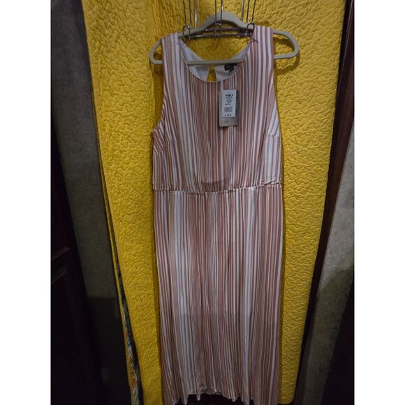 NWT Lily Rose Maxi Dress with Keyhole Back Sz 3X A-39 - Picture 1 of 5